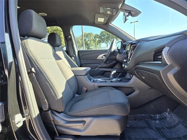 used 2023 Chevrolet Traverse car, priced at $28,997