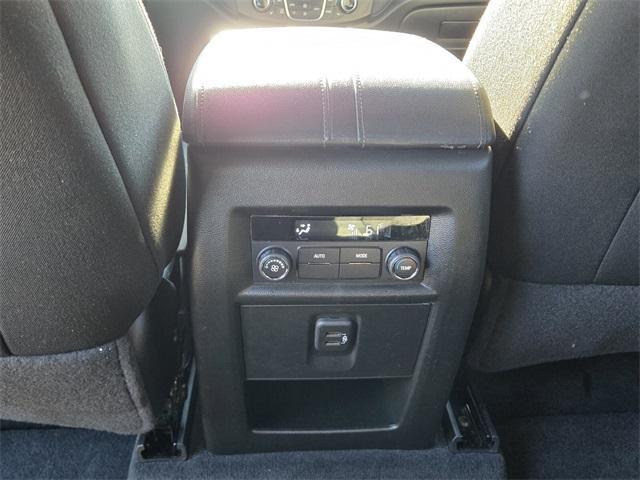 used 2023 Chevrolet Traverse car, priced at $28,997