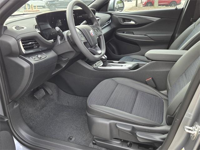 new 2025 Buick Envista car, priced at $25,130