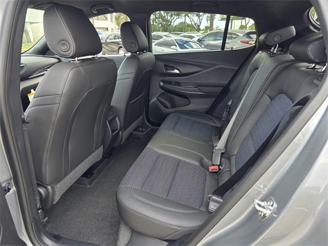 new 2025 Buick Envista car, priced at $24,535