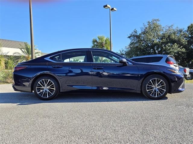 used 2022 Lexus ES 350 car, priced at $31,497