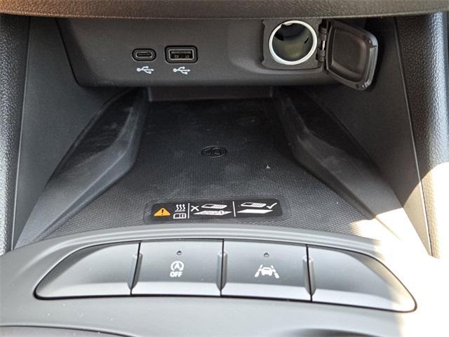 new 2025 Buick Envista car, priced at $24,535