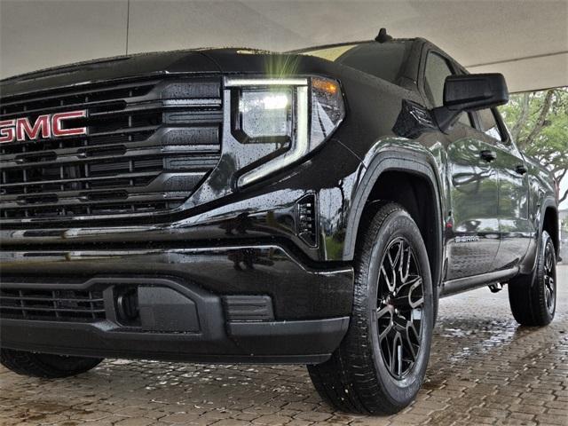 new 2026 GMC Sierra 1500 car, priced at $39,225