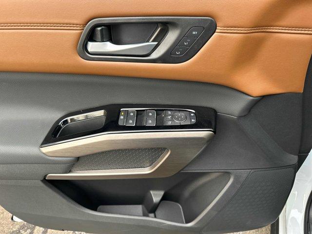 new 2025 Nissan Pathfinder car