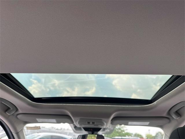new 2025 Nissan Kicks car, priced at $25,020