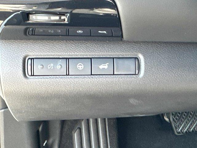 new 2025 Nissan Pathfinder car, priced at $35,238