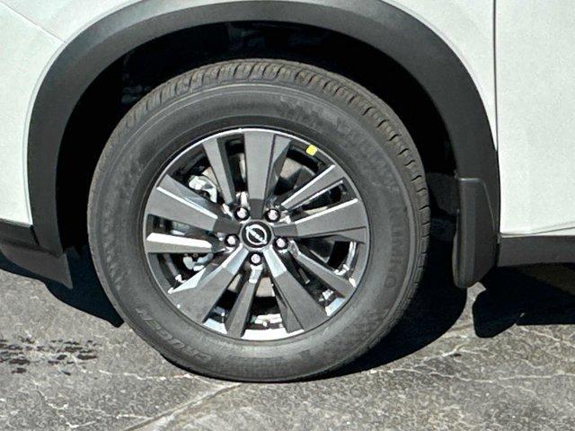 new 2025 Nissan Pathfinder car, priced at $35,238