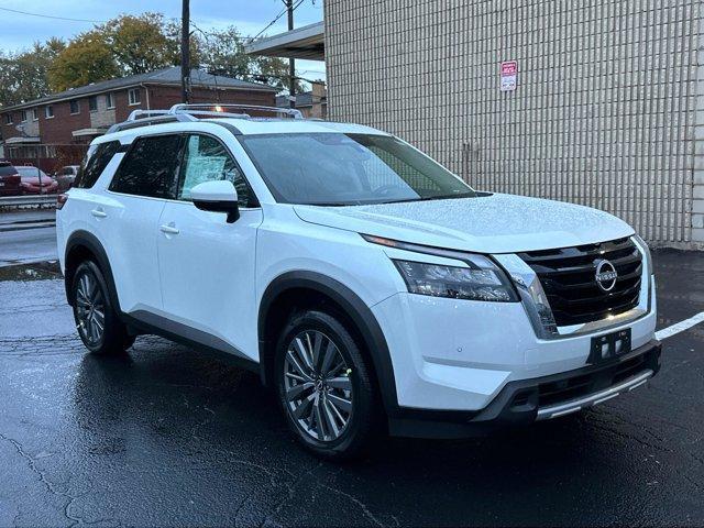 new 2025 Nissan Pathfinder car, priced at $47,986