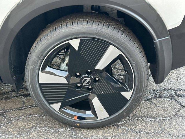 new 2025 Nissan Kicks car, priced at $28,467