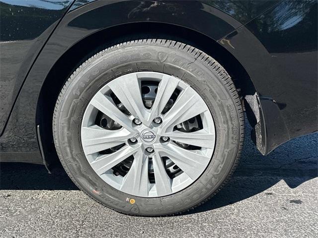new 2025 Nissan Sentra car, priced at $21,106