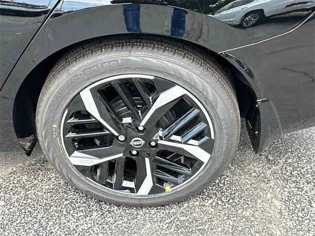 new 2025 Nissan Versa car, priced at $19,001