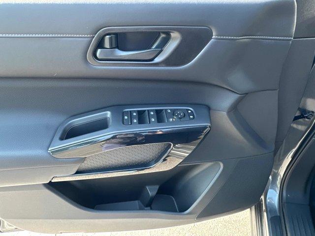 new 2025 Nissan Pathfinder car, priced at $36,631