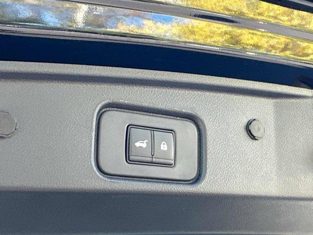 new 2025 Nissan Pathfinder car, priced at $34,911