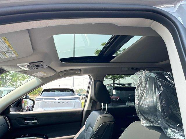 new 2025 Nissan Pathfinder car, priced at $49,974