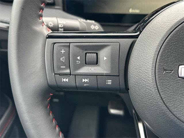 new 2025 Nissan Kicks car, priced at $26,947