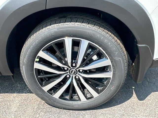 new 2025 Nissan Pathfinder car, priced at $50,052