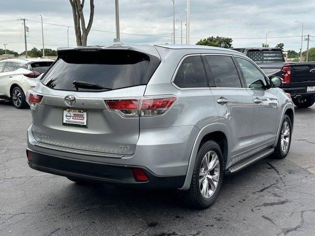 used 2015 Toyota Highlander car, priced at $19,716