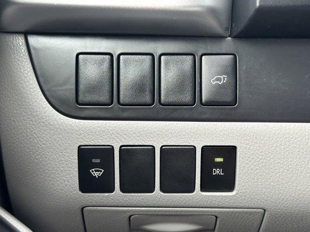 used 2015 Toyota Highlander car, priced at $19,716