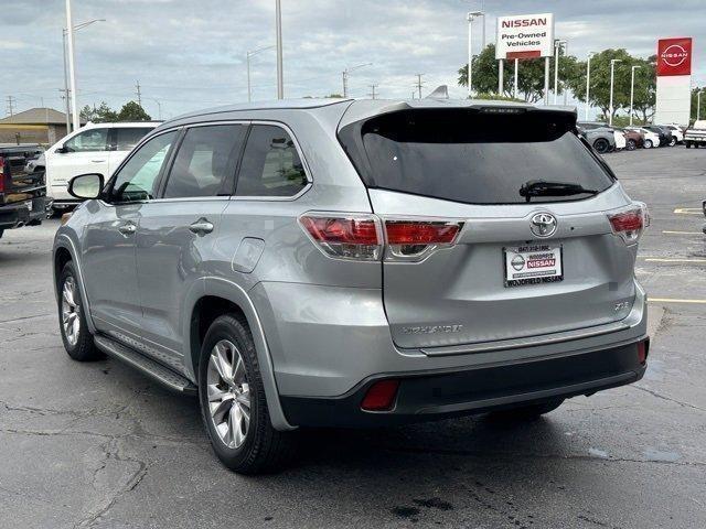 used 2015 Toyota Highlander car, priced at $19,716