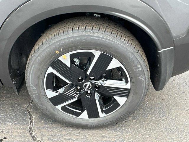 new 2025 Nissan Kicks car, priced at $25,530