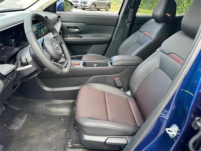 new 2025 Nissan Kicks car, priced at $29,681