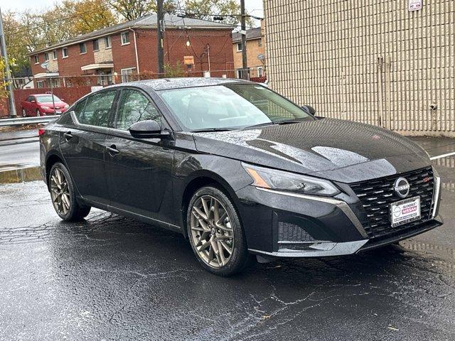 new 2025 Nissan Altima car, priced at $33,325