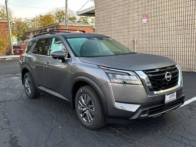 new 2025 Nissan Pathfinder car, priced at $41,992