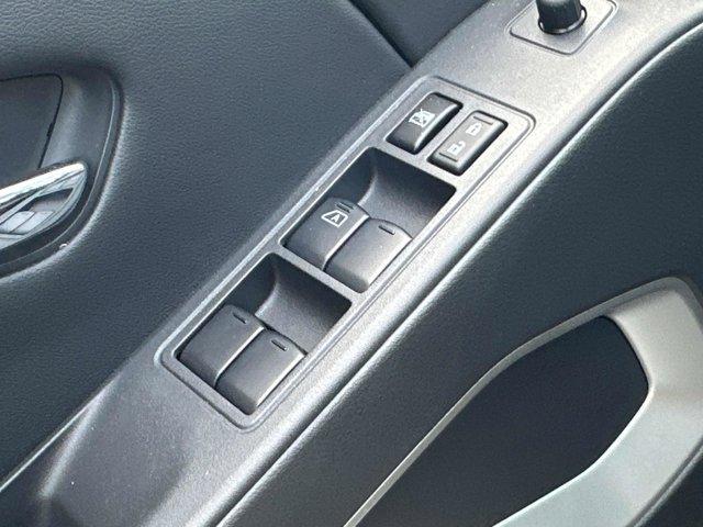 new 2025 Nissan Frontier car, priced at $35,560