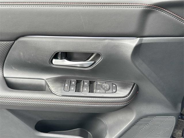 new 2025 Nissan Kicks car, priced at $27,434