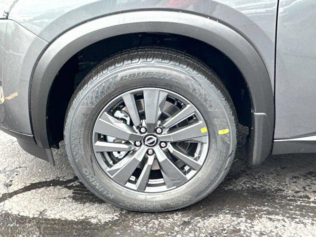 new 2025 Nissan Pathfinder car, priced at $34,832