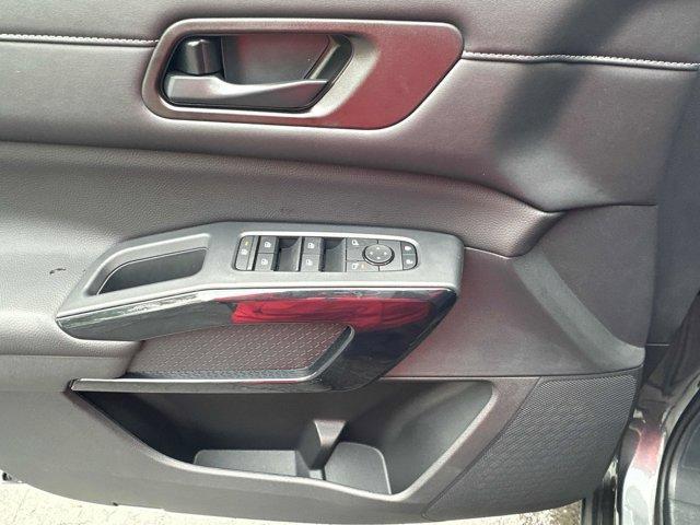 new 2025 Nissan Pathfinder car, priced at $34,832