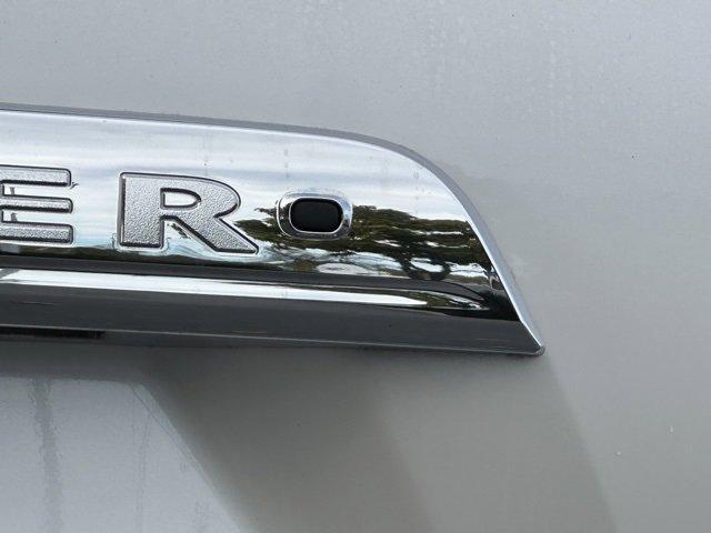 used 2013 Toyota Highlander car, priced at $14,395