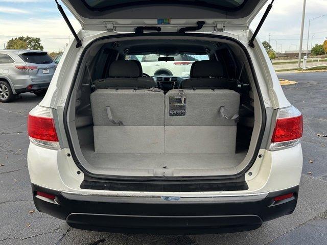 used 2013 Toyota Highlander car, priced at $14,395
