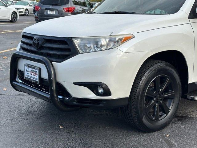 used 2013 Toyota Highlander car, priced at $14,395