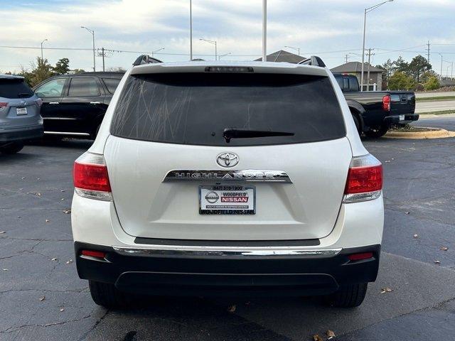 used 2013 Toyota Highlander car, priced at $14,395