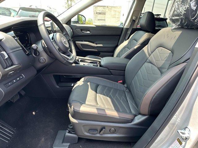 new 2025 Nissan Pathfinder car, priced at $49,167