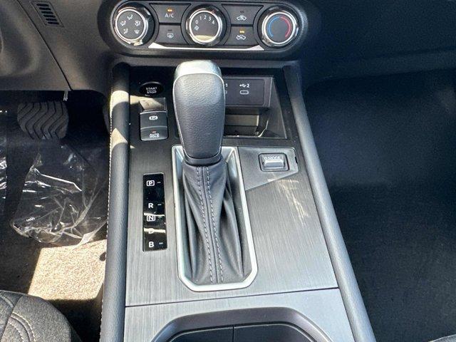 new 2025 Nissan Kicks car, priced at $25,055