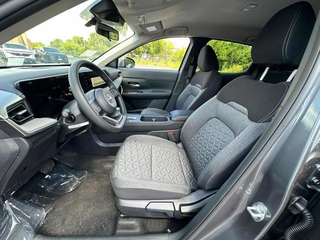 new 2025 Nissan Kicks car, priced at $25,055