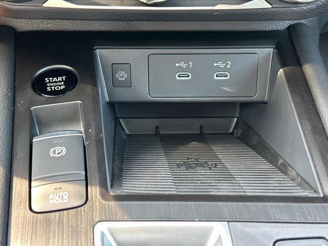 new 2025 Nissan Kicks car, priced at $26,020