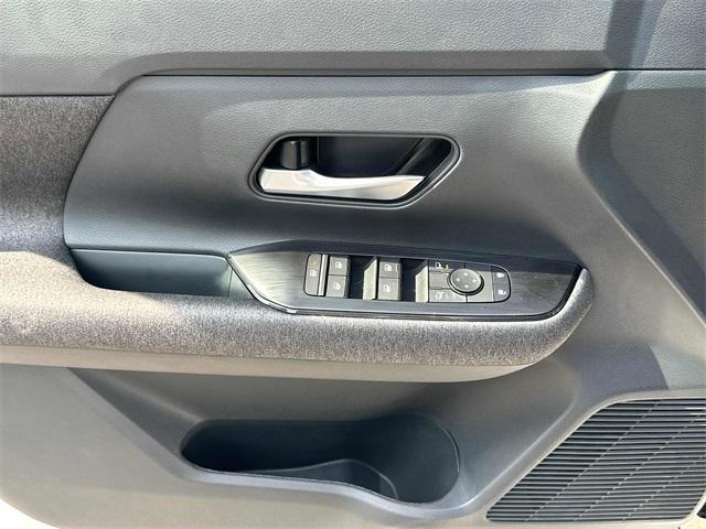 new 2025 Nissan Kicks car, priced at $25,520