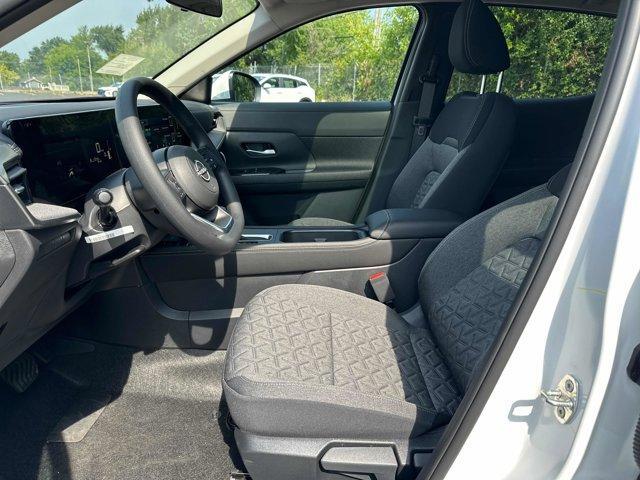new 2025 Nissan Kicks car, priced at $26,020