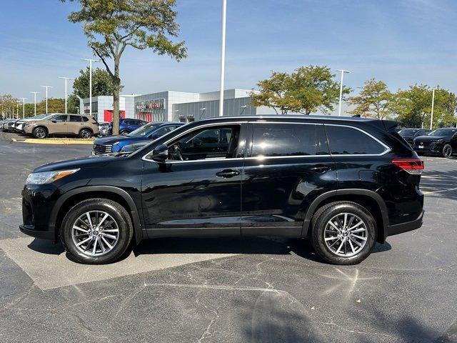 used 2019 Toyota Highlander car, priced at $25,729