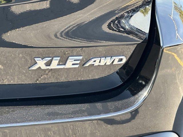 used 2019 Toyota Highlander car, priced at $25,729