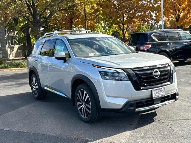 new 2025 Nissan Pathfinder car, priced at $44,396