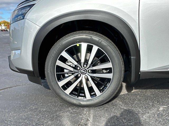 new 2025 Nissan Pathfinder car, priced at $44,396