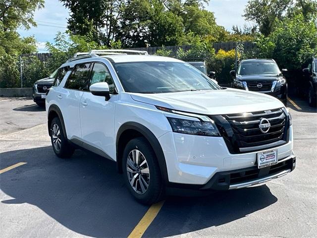 new 2025 Nissan Pathfinder car, priced at $38,220