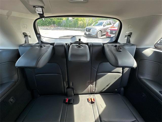 new 2025 Nissan Pathfinder car, priced at $38,220