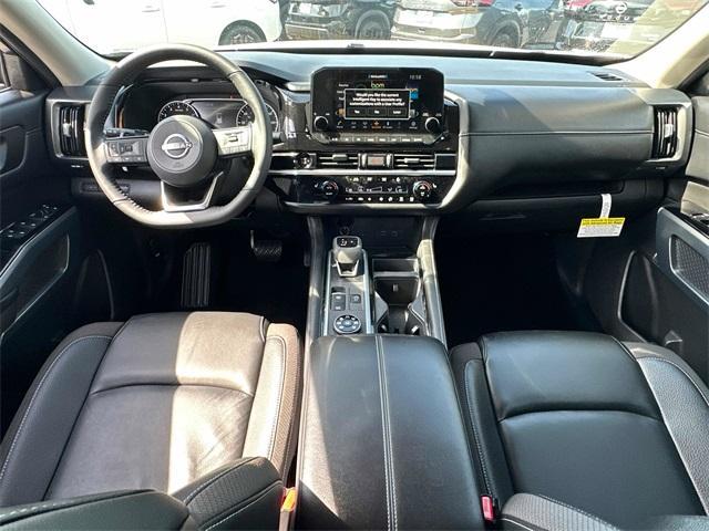 new 2025 Nissan Pathfinder car, priced at $38,220