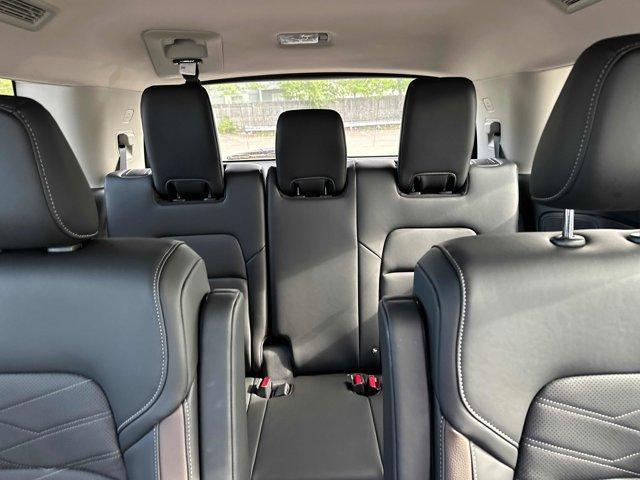 new 2025 Nissan Pathfinder car, priced at $43,839