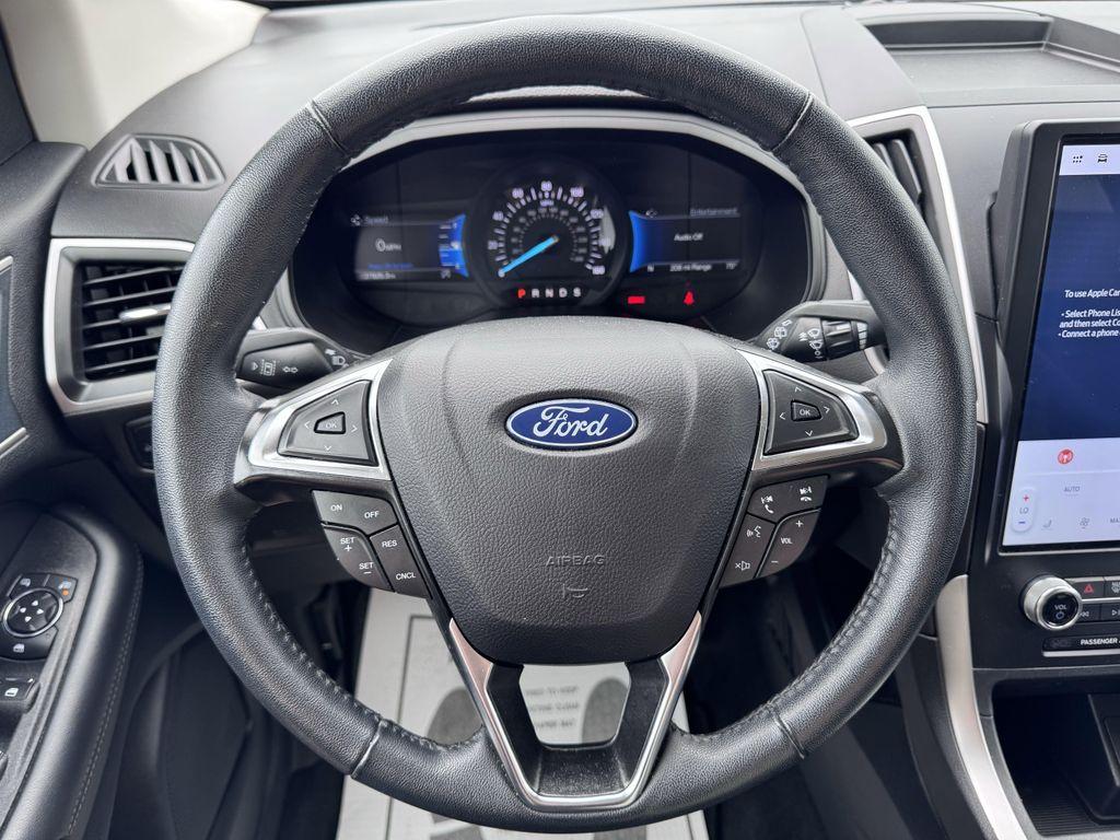 used 2024 Ford Edge car, priced at $28,990